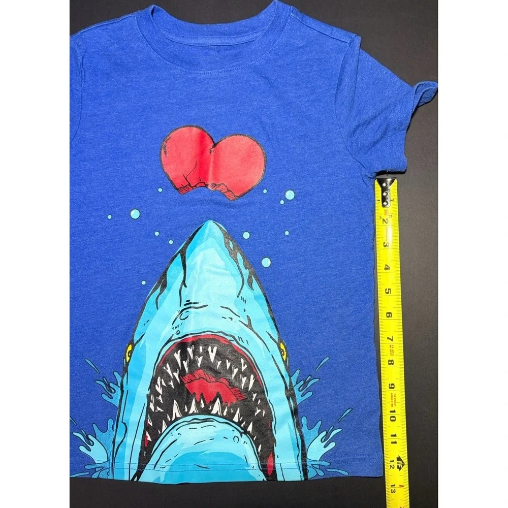 Cat & Jack Boys 2016 Unisex Kids Sz Small 6/7 Blue Shark Heart Valentine's Day‎